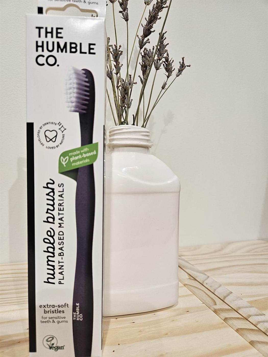 Cepillo de dientes Humble Co de materiales vegetales